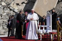 Irak en die Midde-Ooste: Donker tye uitgelig deur Pouslike Besoek