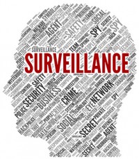 Die groeiende bedreiging van massa-toesig vir menslike vryheid